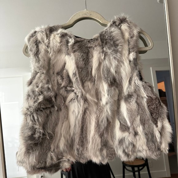 Genuine Rabbit Fur Vest - Picture 2 of 2